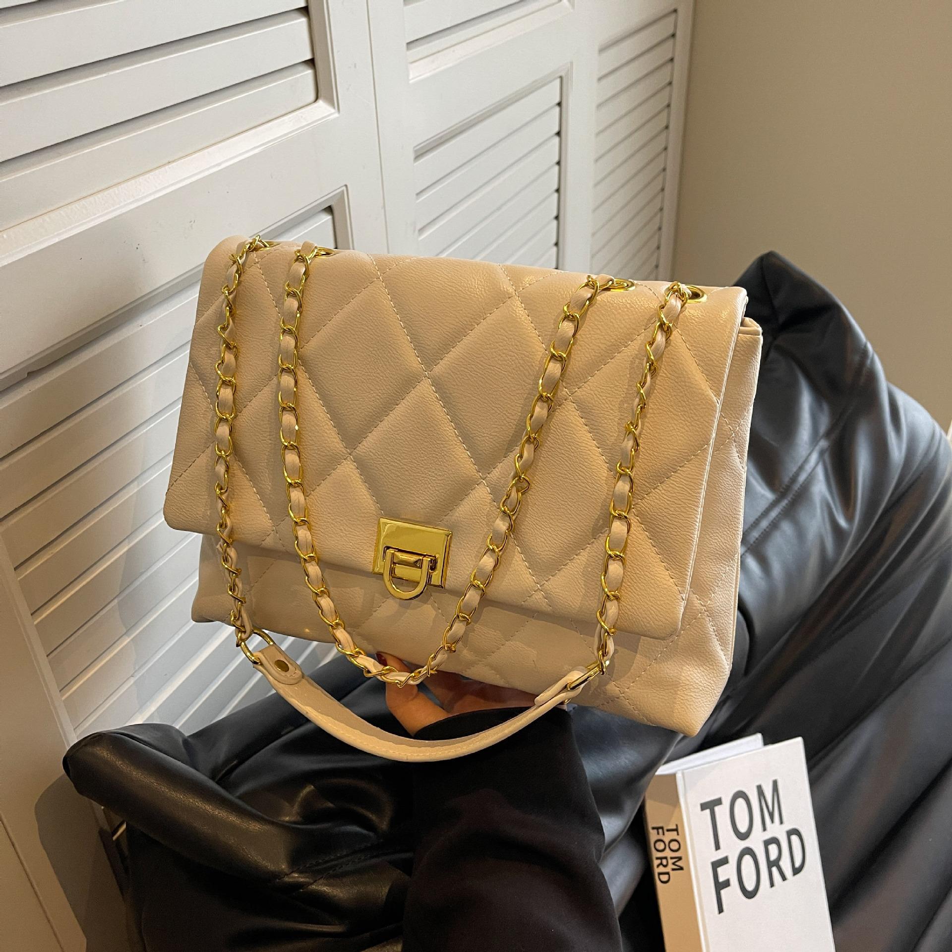 

Сумка Xiaoxiangfeng с ромбовидной цепочкой 2024 года, новая женская корейская версия, модная сумка-мессенджер, сумка с замком в иностранном стиле на одно плечо, сумка подмышкой бежевый