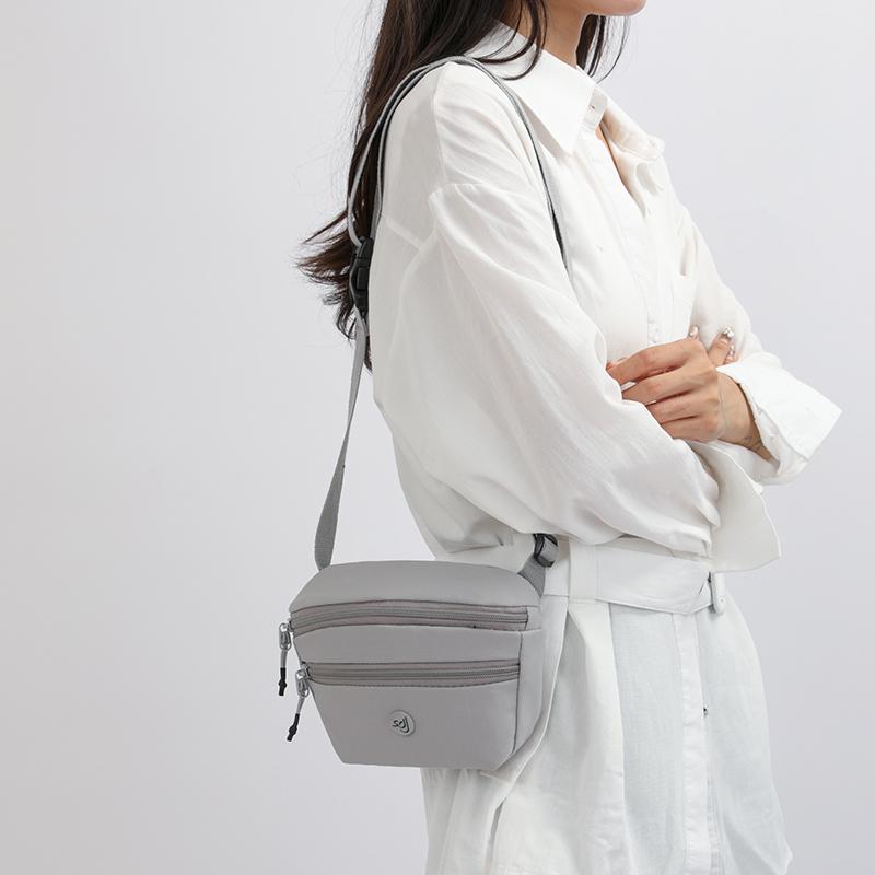 New Multi-layer Nylon Cloth Women's Bag Lightweight Fashion Fashion Shoulder Bag Women's Casual Messenger Bag