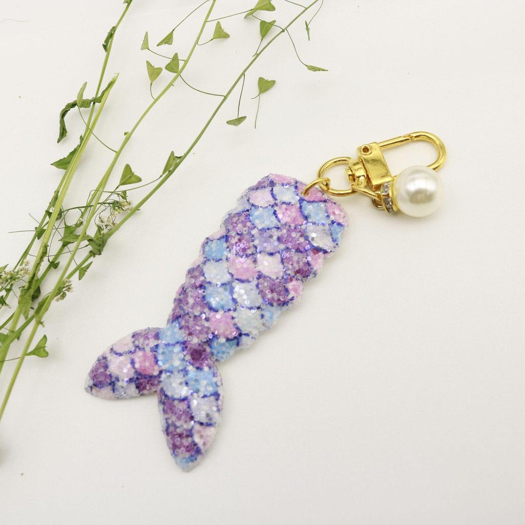 Cute Pearl Mermaid Tail Sequin Keychain