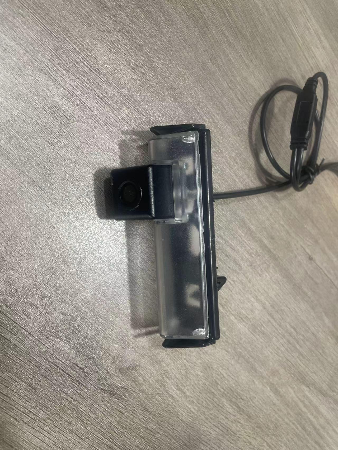 

Камера заднего вида Mazda HD с ночным видением и оригинальной проводкой