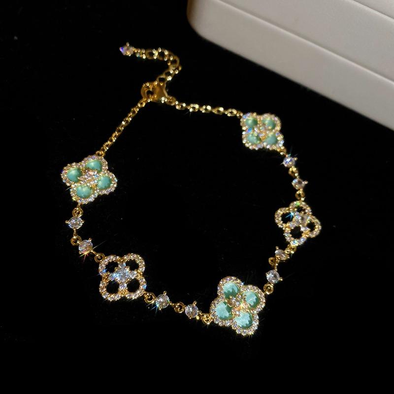 Rhombus hollow zircon flower bracelet light luxury high-end bracelet fashion trend personalized jewelry women