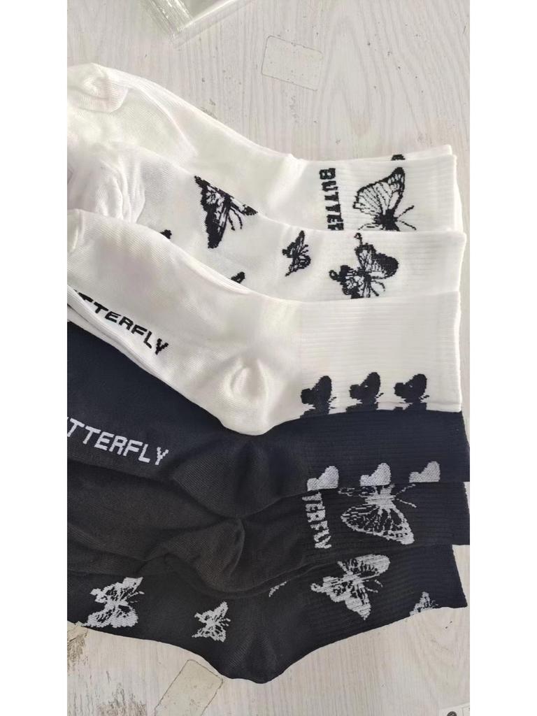 Butterfly Women's Mid-Tube Japanese Cartoon Socks - Black and White, Spring/Summer Trendy Pile Style.