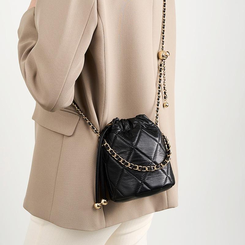 Bag New Crossbody Bucket Bag Premium Versatile Portable Small Chain Genuine Leather Women's Bag