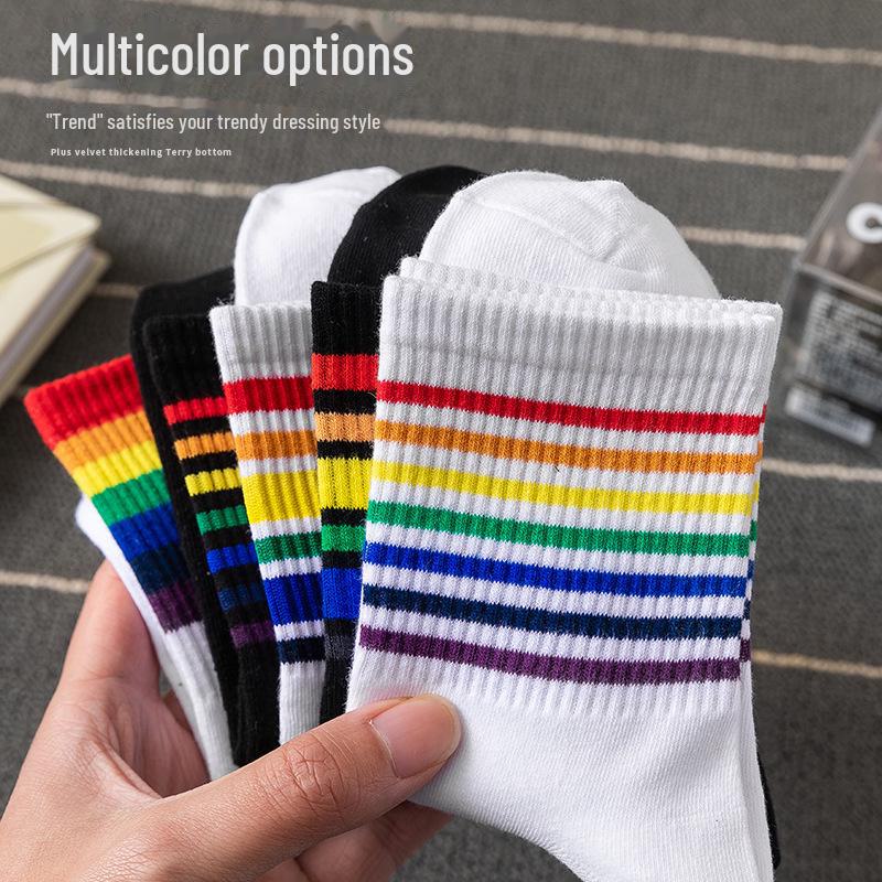 Unisex Strumpor med Regnbågsränder, Mellanlånga – Snygga och Mångsidiga för Höst och Vinter