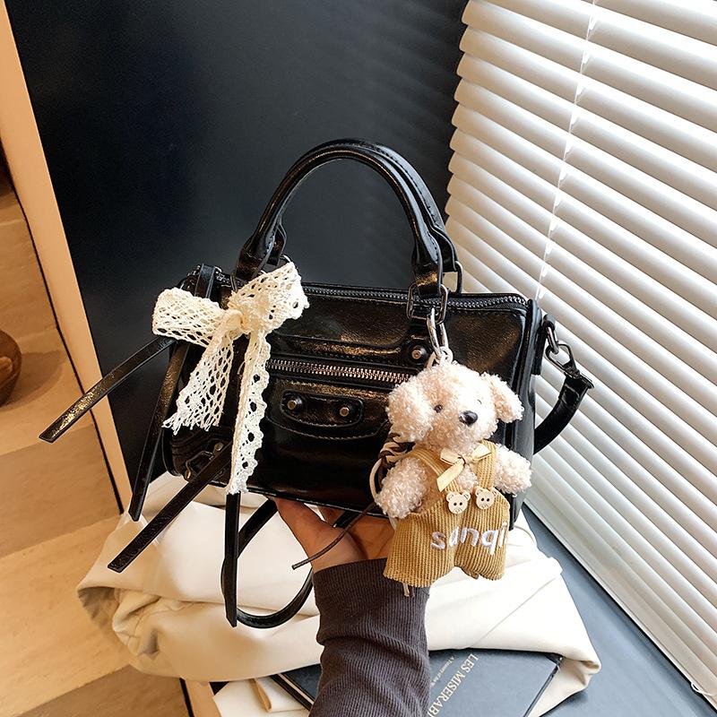 2025 summer new rivet small square bag fashion locomotive style shoulder bag texture cute messenger bag bag woman