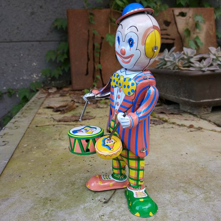 Clown drum tin clockwork toy