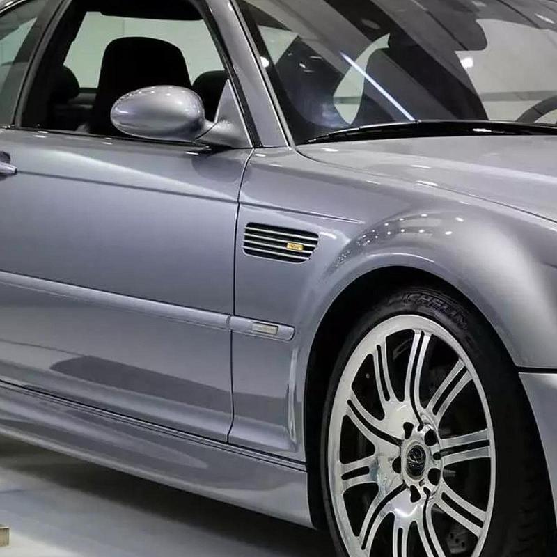 Декоративная накладка на боковое крыло переднего бампера 51137895913 для BMW M3 E46 2001-2006