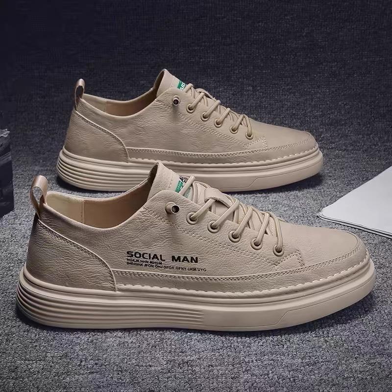 Summer men's shoes new breathable little white shoes men's trend versatile black leather shoes sports casual board shoes men