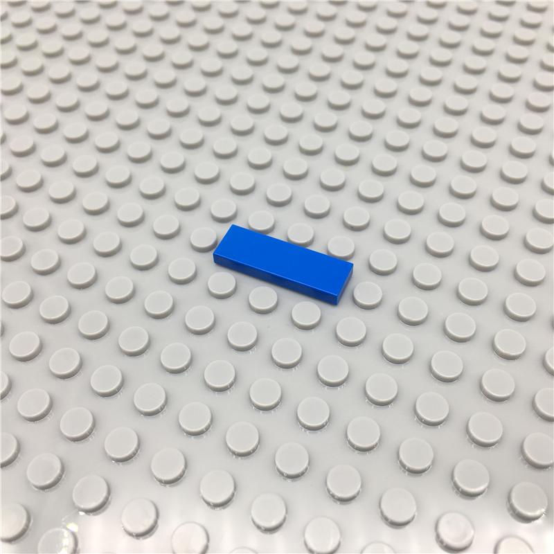 [Funbrick] 200 Stück Fliese Glatt 1x3 Noppen DIY Bausteine Dünn Pädagogisches Spielzeug Kindergröße Kompatibel mit 63864 Bri