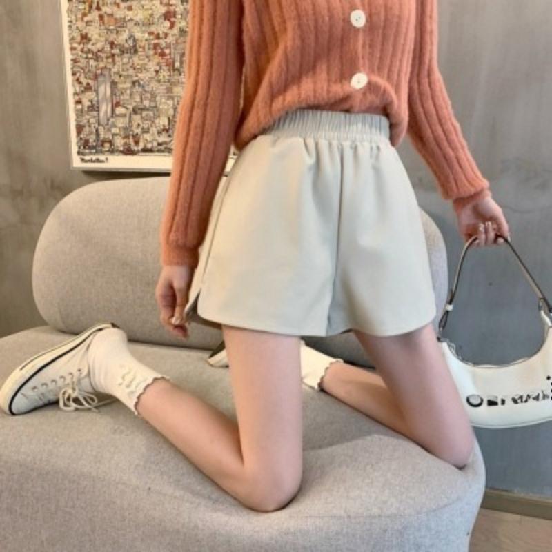 

Women s Fall Winter 2026 High Waisted Slimming Draped PU Leather Shorts Black Straight Leg Wide Leg Outer Wear Shorts Mini Shorts XS абрикосовый