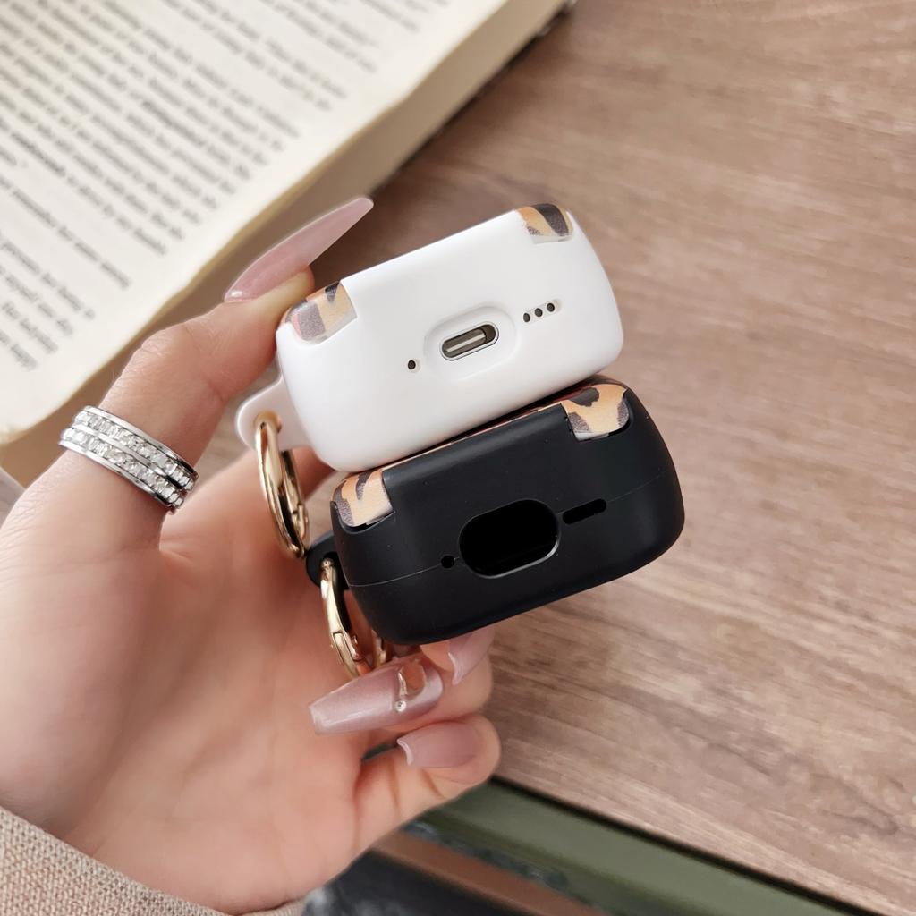 For AirPods 4 Protective Case PC + TPU Leopard Earphone Cover with Mirror and Hook