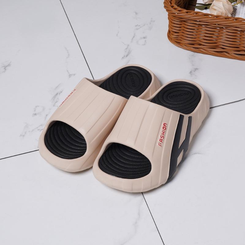 New summer men's one-word drag home outdoor sports non-slip thick bottom stepping on shit slippers sandals