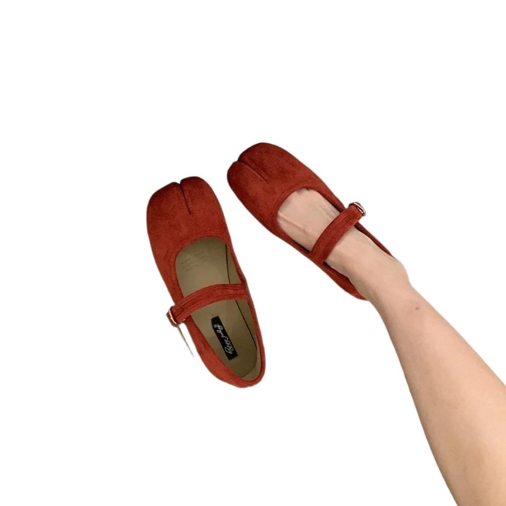 Fashion 2024 New Brand Women Spilt Toe Flats Round Toe Shallow Slip on Ladies Casual Ballet Shoes Soft Leather Eelgant Dress Shoes