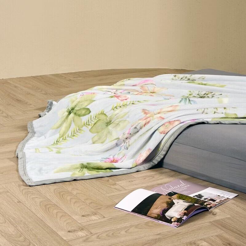 Mercury Home Textiles Spring Blossom Flannel Blanket