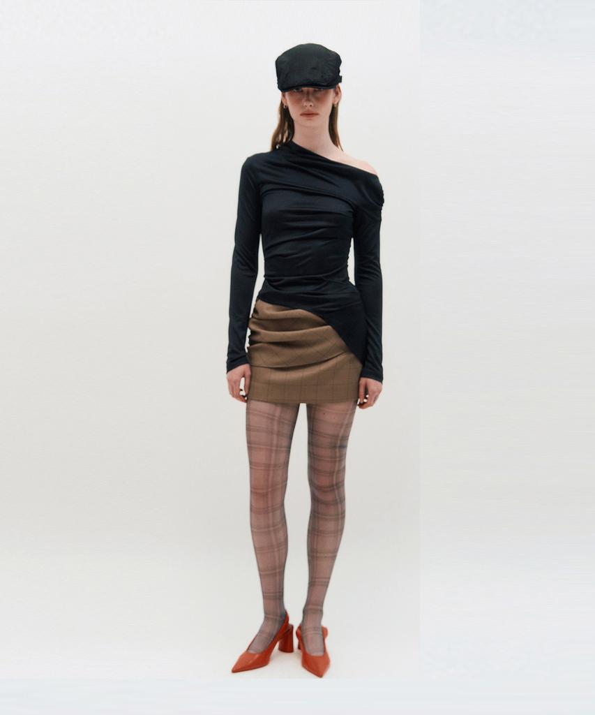 Kimjisu Embroidered Hunting Cap _ Black