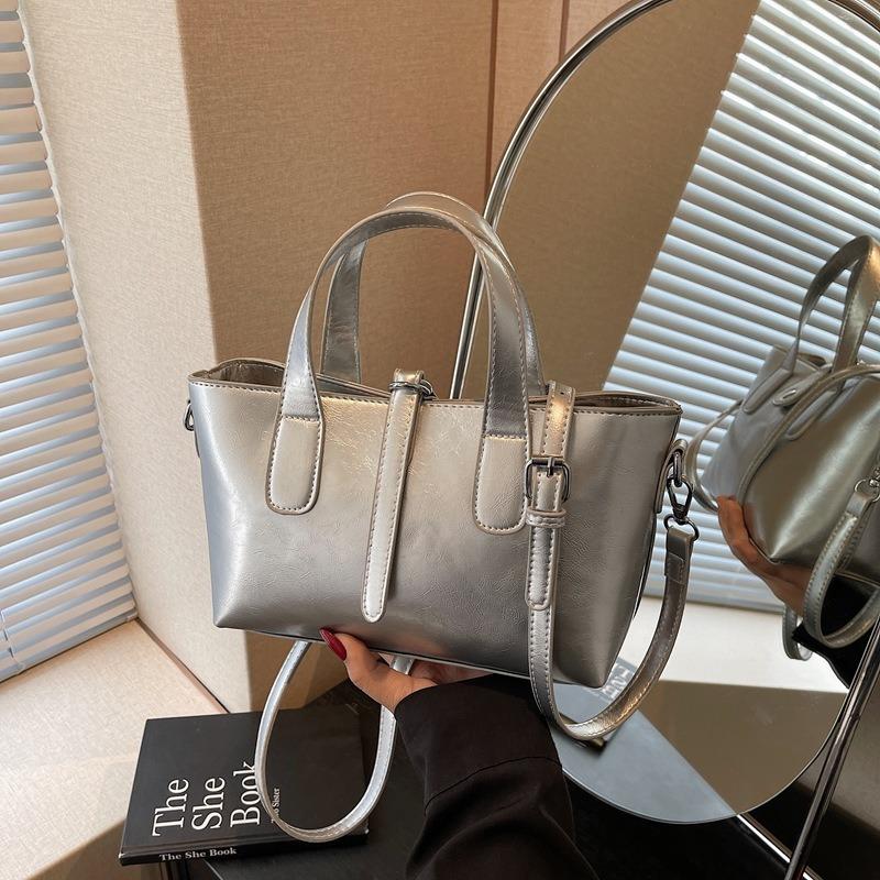 Premium Handbag Bag Women's New Trendy Fashion Shoulder Bag Popular Commuter Messenger Tote Bag