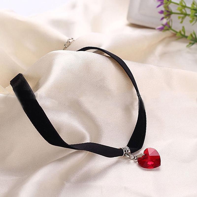 1X Gothic Velvet Heart Choker Handmade Necklace Pendant Retro 80 90S