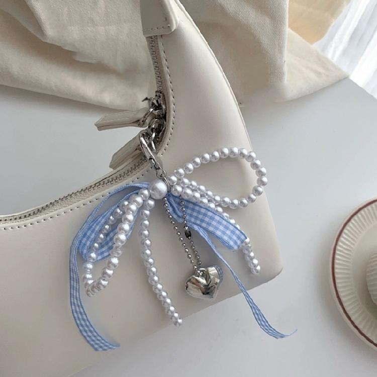 Fashion Bag Accessory Elegant Bag Ornament Heart Keychain for Any Occasion