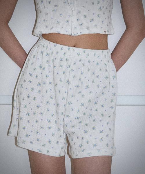 Loginaenloji Waffle Blooming Shorts White