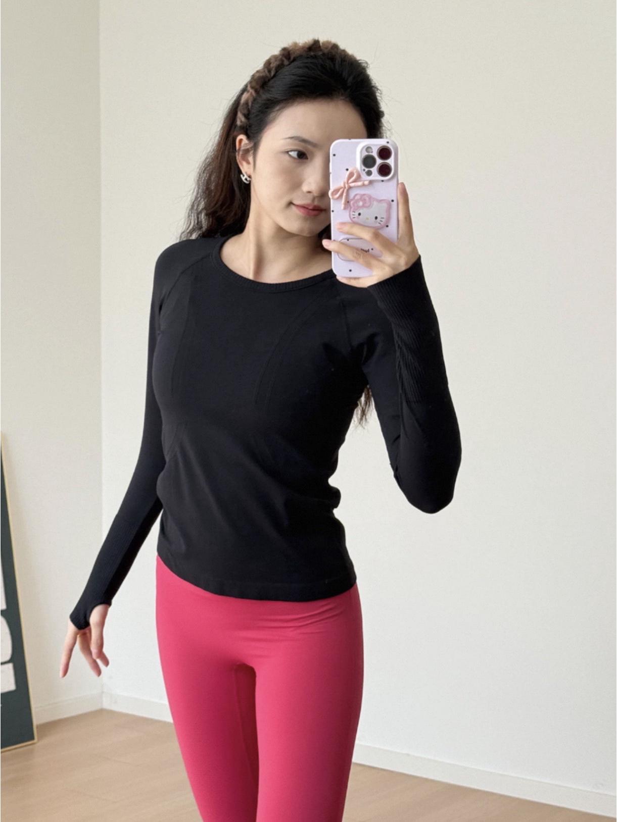 Women s Round Neck Quick-Dry Slim Fit Long Sleeve Yoga & Running Top Large