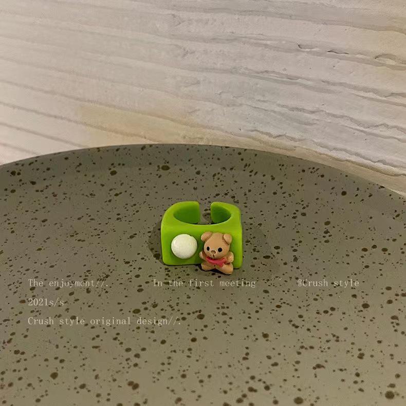 "Funny Black Cat Cartoon Ring - Big Eyes, Cute Gift for Girlfriends & Couples"