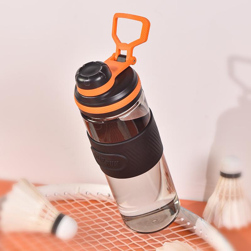 

1 шт. 650 мл/22 унции Спортивная бутылка для воды из тритана с крышкой-носиком, Премиальное качество, Не содержит БФА, Пищевые материалы, Прозрачная 650ml