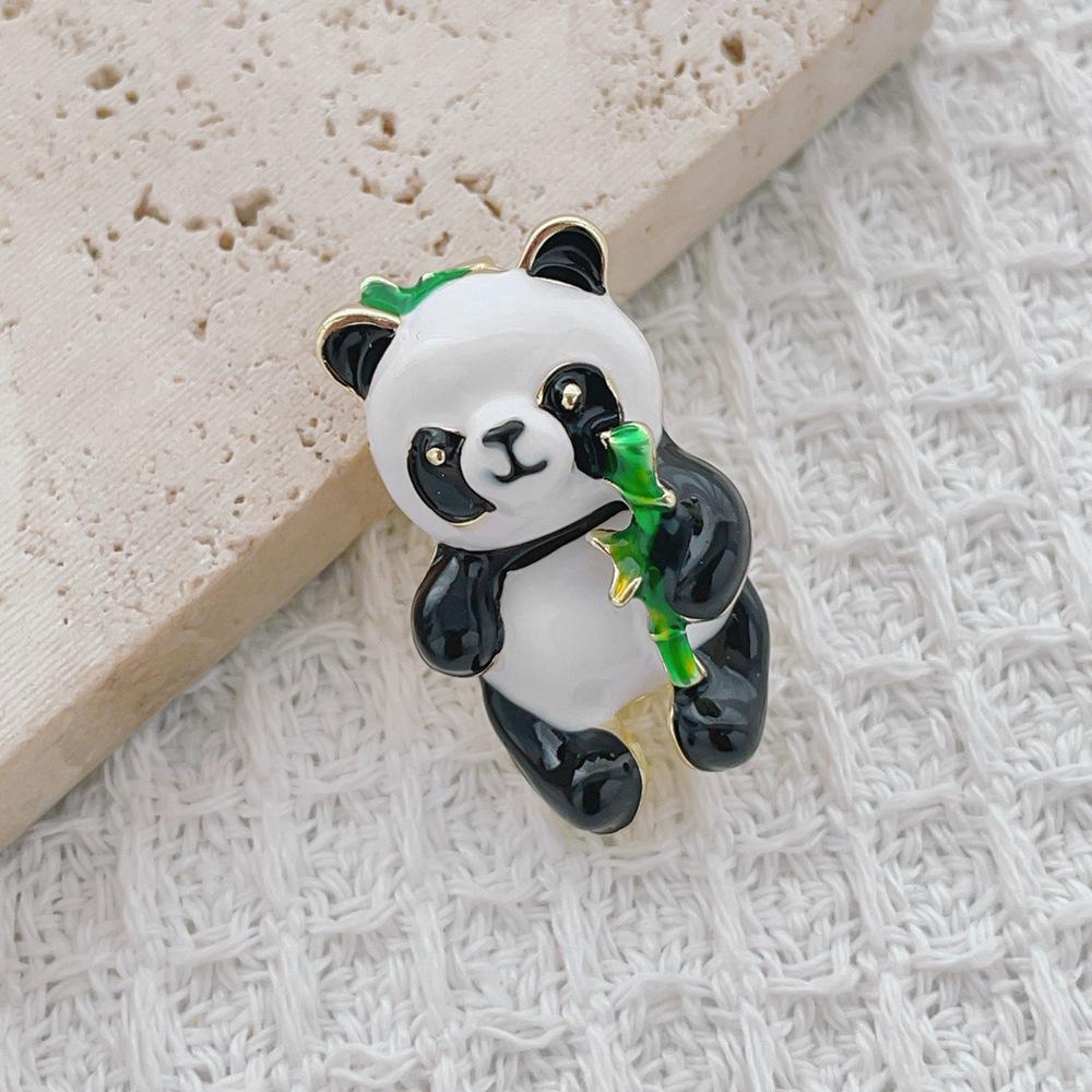 Chinese Style Cute Panda Hugging Bamboo Brooch Cartoon Small Animal Corsage 3CM*5CM