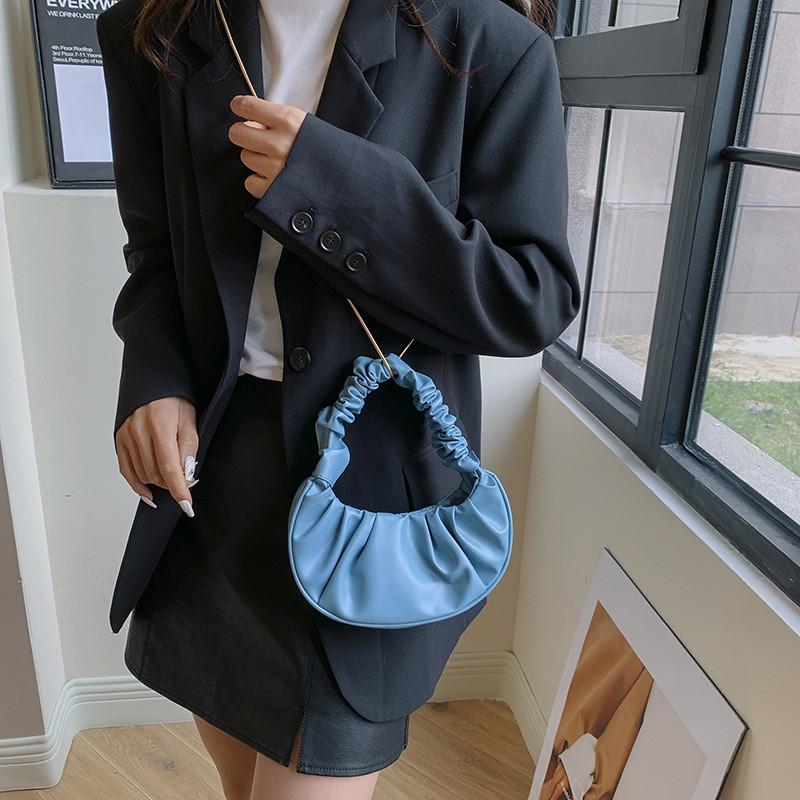 Trendy Black Moon Bag Stylish Chain Shoulder Bag Versatile Fashionable Handbag