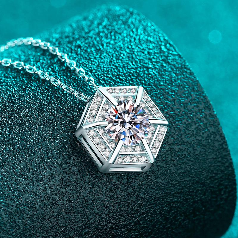 Yin Baichuan S925 Sterling Silver Moissanite Hexagonal Pendant Necklace for Women - Trendy, Versatile, Everyday, Festival Gift