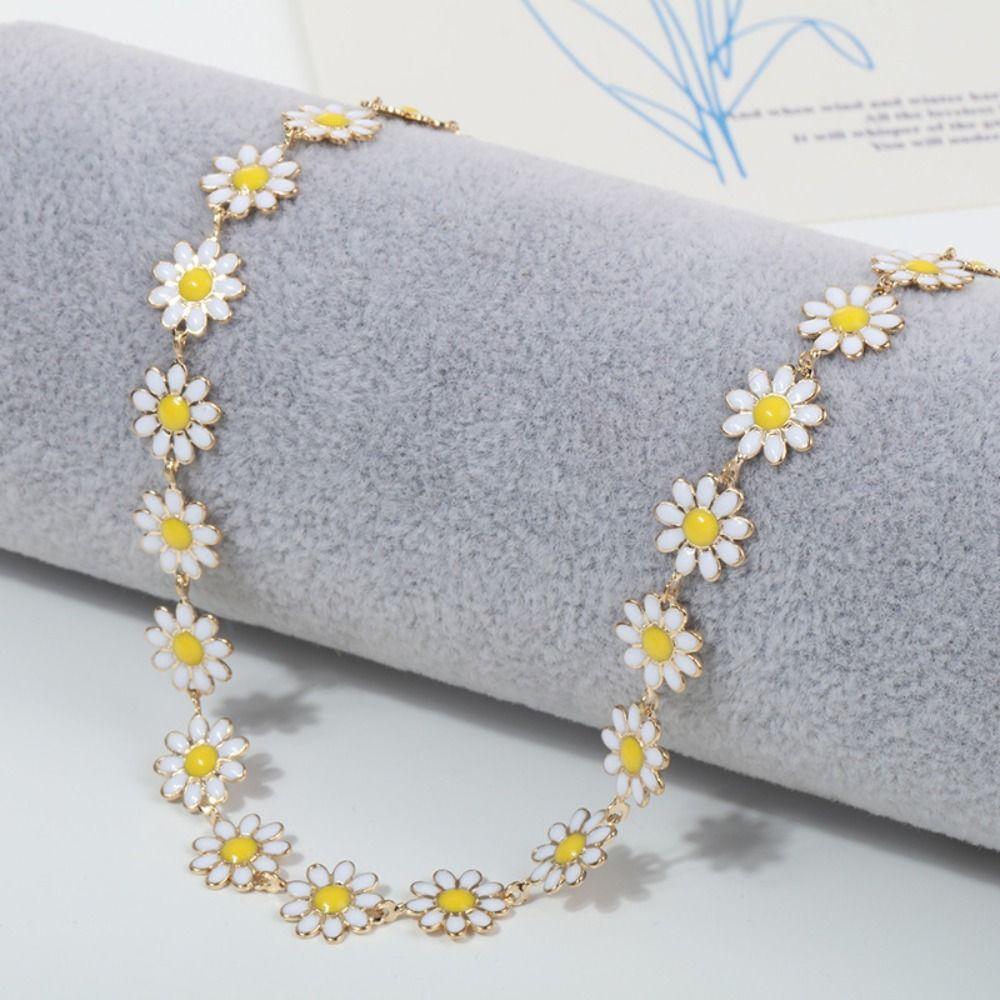 Fashion Sweet Daisy Pendant Lovely Party Clavicular Chain Colorful Girls Short Choker