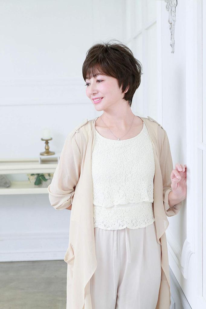 Priscilla Short Heat-Resistant Hat, Dark Brown