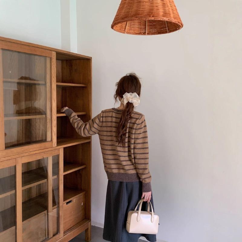 New round neck simple striped design single-breasted long-sleeved loose cardigan women's basic cardigan