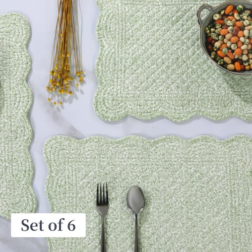 MABOZOO 100% Cotton Quilted Placemats, Set of 6, Washable Fabric Placemats for Kitchen & Dining Tables, Rectangular, White, Green, Floral Plate Mats