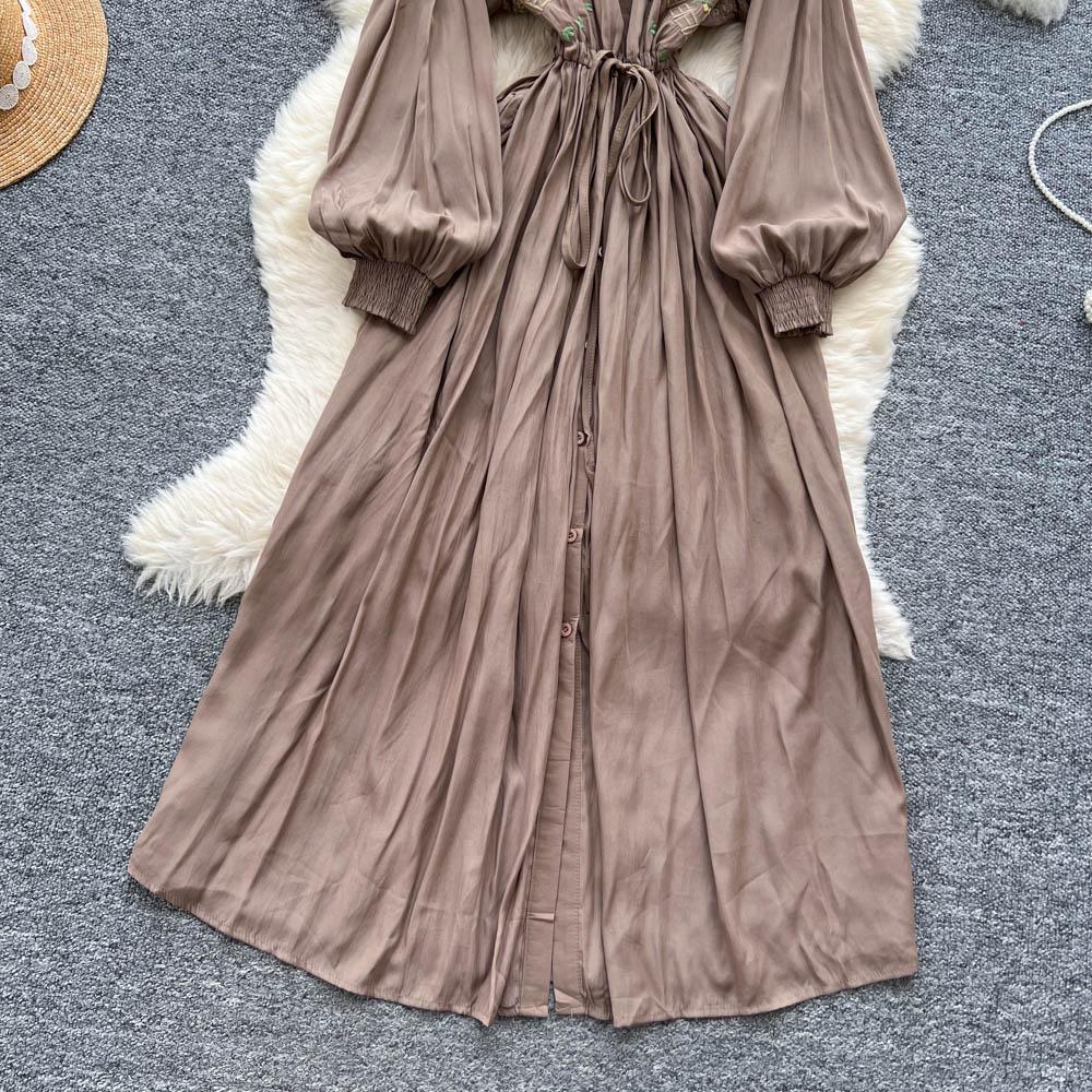 Women's Retro Embroidery Heavy Work Waist Cinching Single Button Ele Long Dress