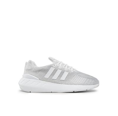 Tenisky Swift Run 22