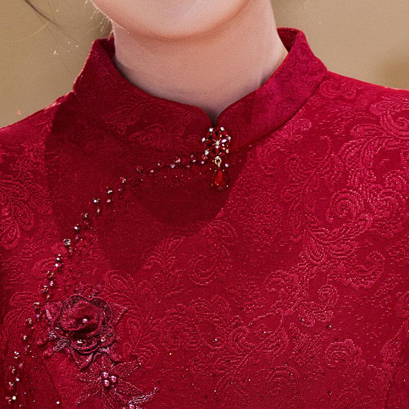 Dámské červené šaty čínského stylu čcheongsam