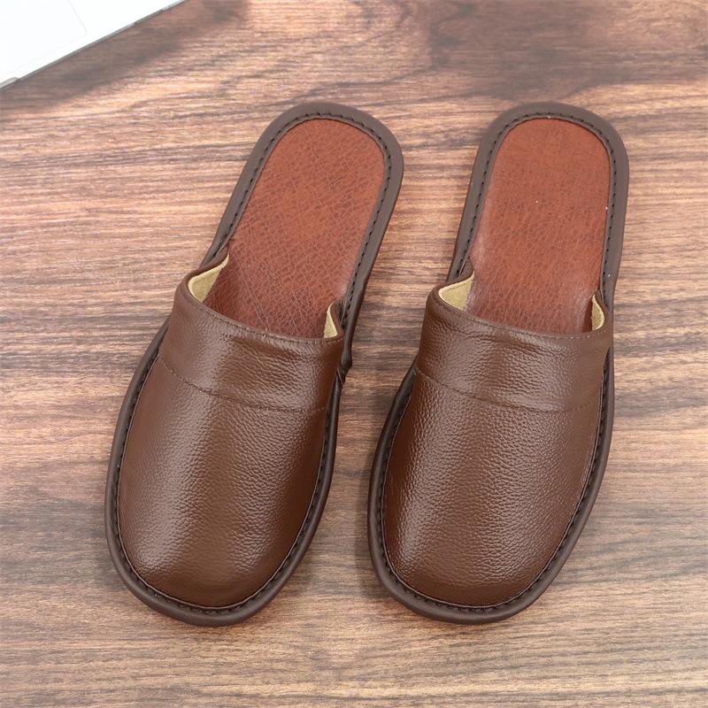 Closed-Toe Cowhide Slippers with Thickened Non-Slip Sole for All Seasons