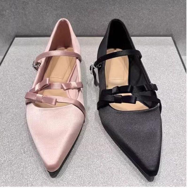 2025 Frühling neue französische flache spitze Satin Damenschuhe sanftes Temperament Schleifenschnalle Gürtel Mary Jane Einzelschuhe