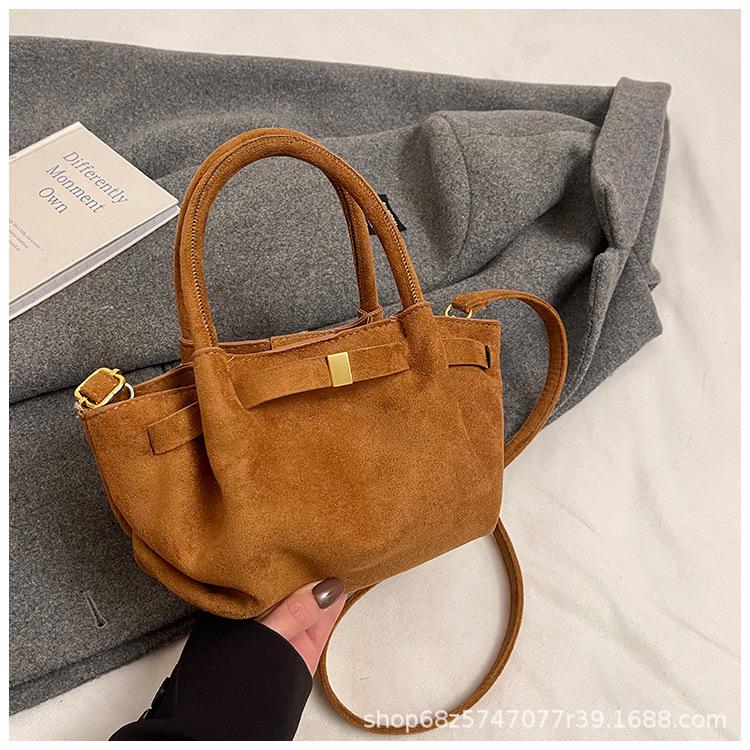 High-end niche design pleated bag women s 2025 new fashion handbag commuter versatile crossbody bag