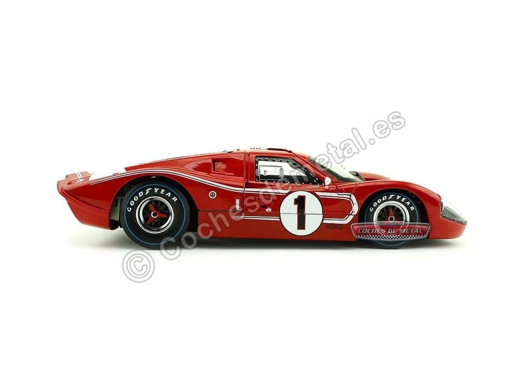 ShelbyCollect Shelby Collectibles Scale Model Ford GT40 1967 Le Mans 24 Hours Winner Foyt 1/18 Car Mk.IV #1 D. Gurney/A.J.