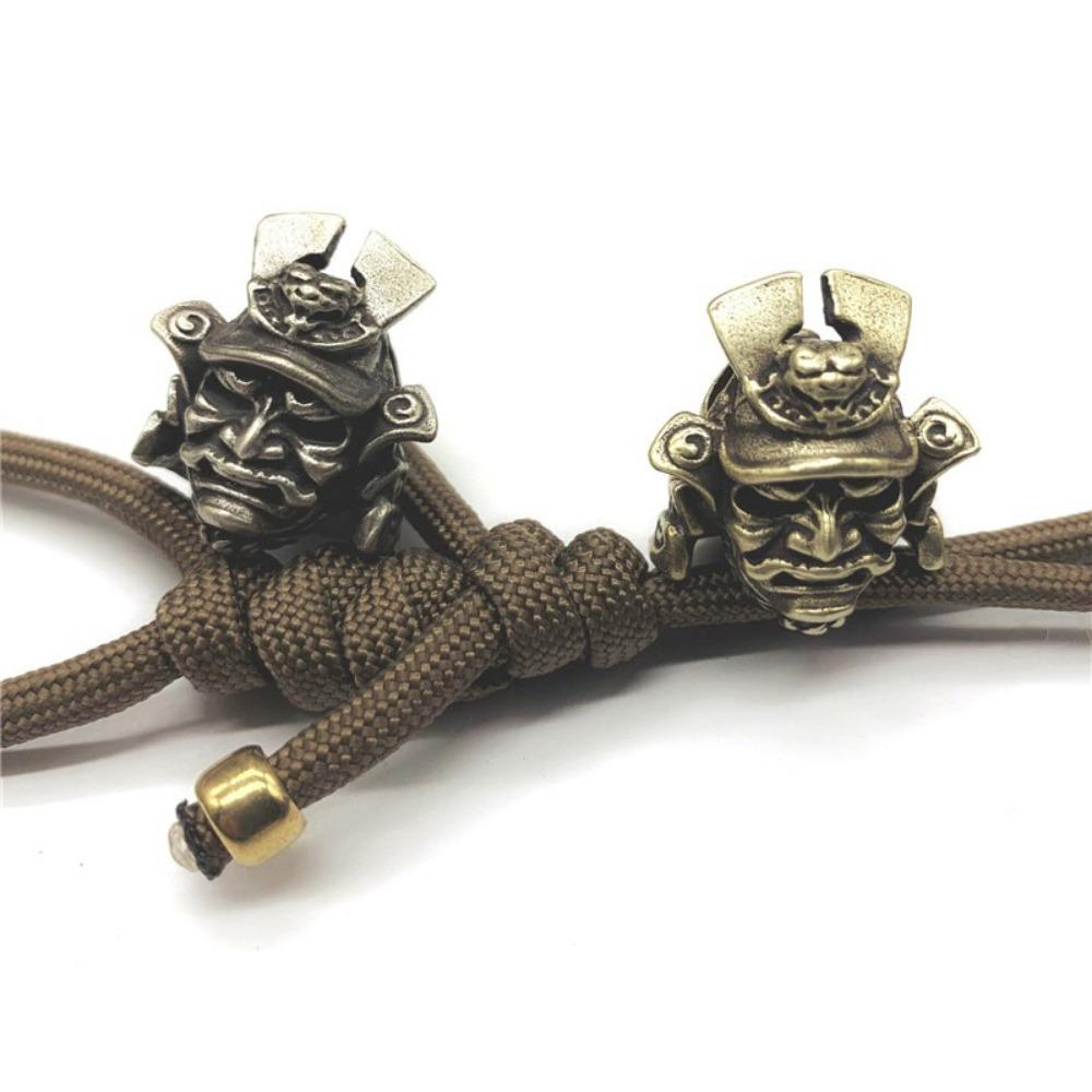 Retro Brass Japanese Samurai Figures General Helmet Handmade Knife Bead Woven Rope Keychain Pendant Accessories Outdoor Tool