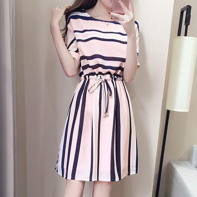 Elegant And Timeless Women Fashion Short Sleeve Casual Dress With Classic Stripes