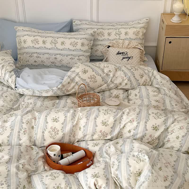 Floral Print Skin-friendly Four-piece Bedding Set