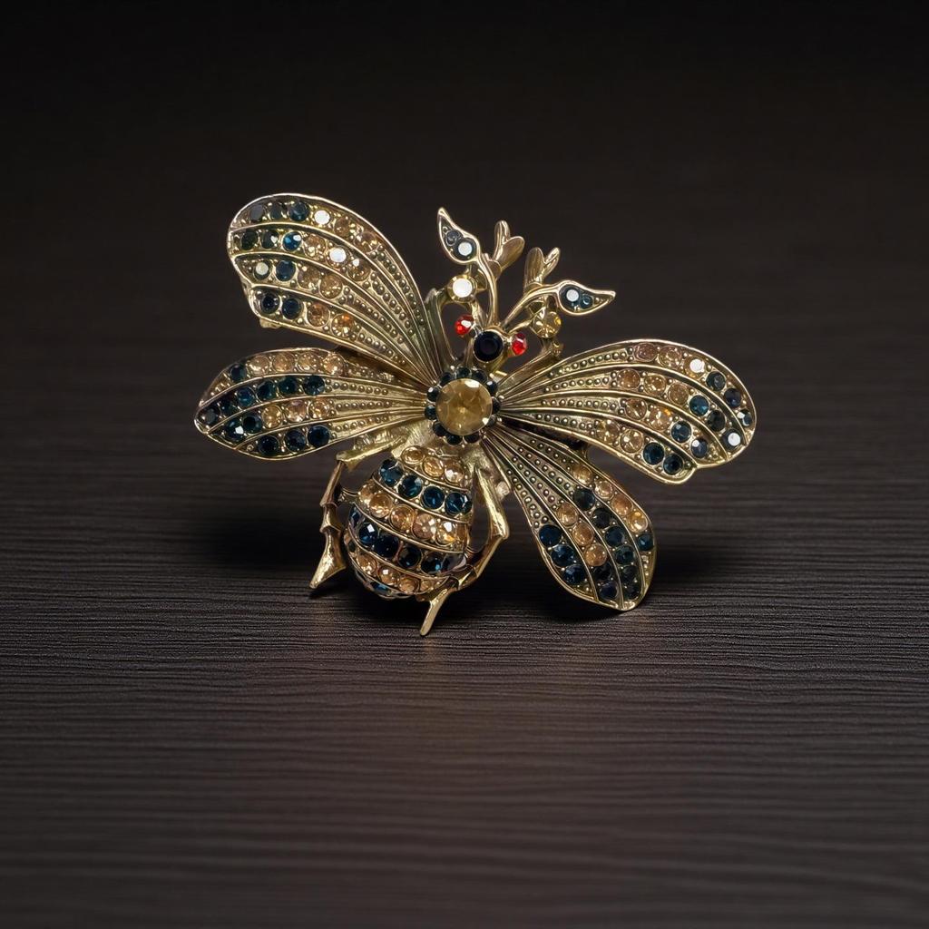 Cross-border Bee Diamond Insect Brooch: Women's Fashion Pin for Everyday Wear