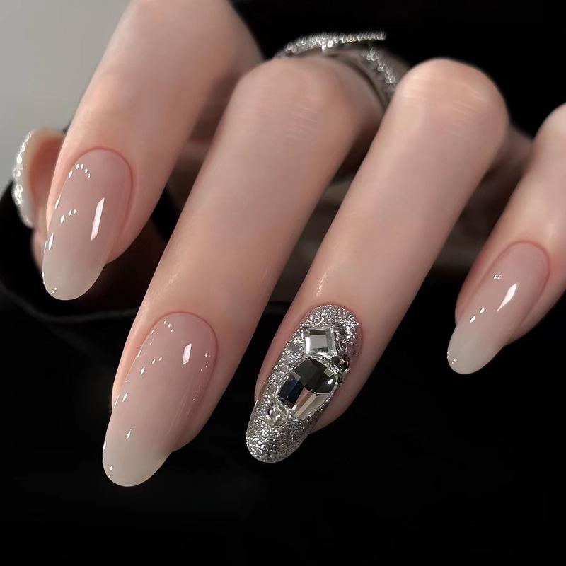 

Высококлассный глиттерный стразовый нейл-арт: Весенне-летние носимые типсы для ногтей - трендовый в TikTok стиль острой девчонки Handmade Nail Tips S-size 10 pieces/bag