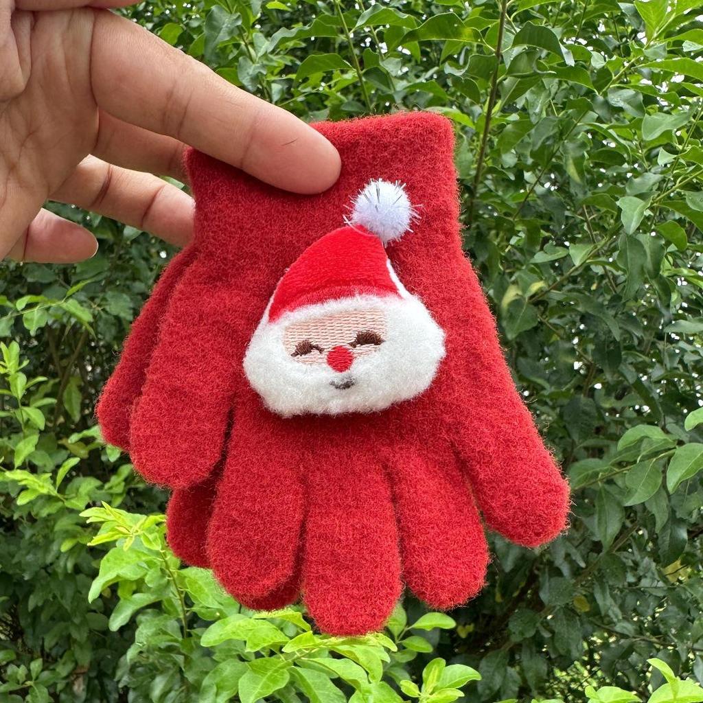 Kids' 3D Cartoon Santa Gloves: Windproof Full-Finger Warmth