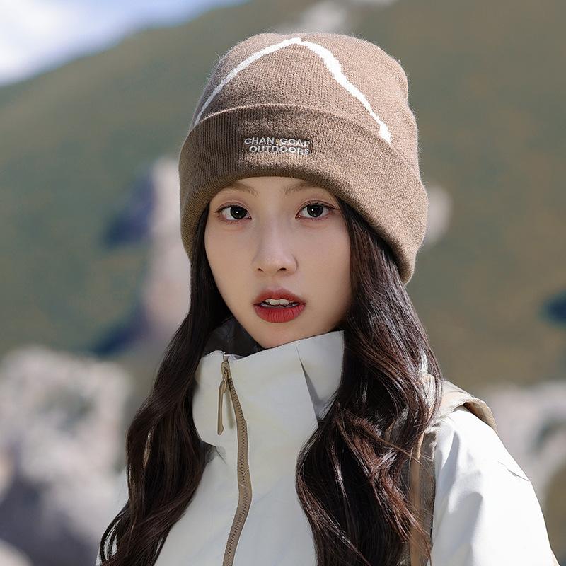 New Letter Embroidered Knitted Hat for Women Autumn and Winter Warm Ear Protection Hood Outdoor Hiking and Camping Hood