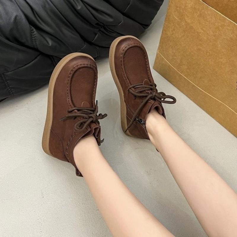 New Flat Women's Shoes, Large-sized Retro Lace-up Casual Shoes, Soft Leather Ankle Boots