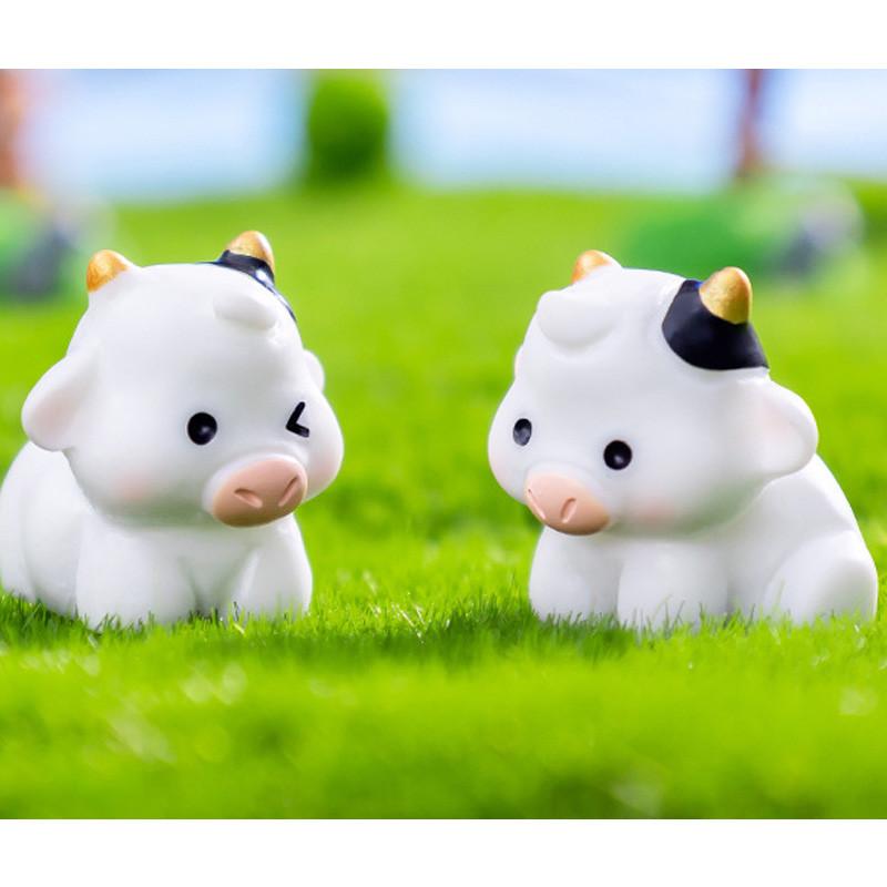 Creative Cartoon Style Resin Brave Little Cow Blind Box Car Decoration Miniature Figurine