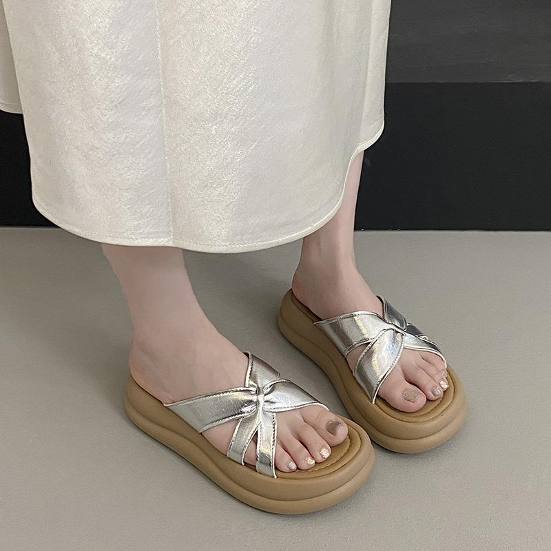 2025 Summer New Outer Wear Fairy Style with Skirt Platform Beach One-word Sandals New Chinese Cross Cool Slippers Woman